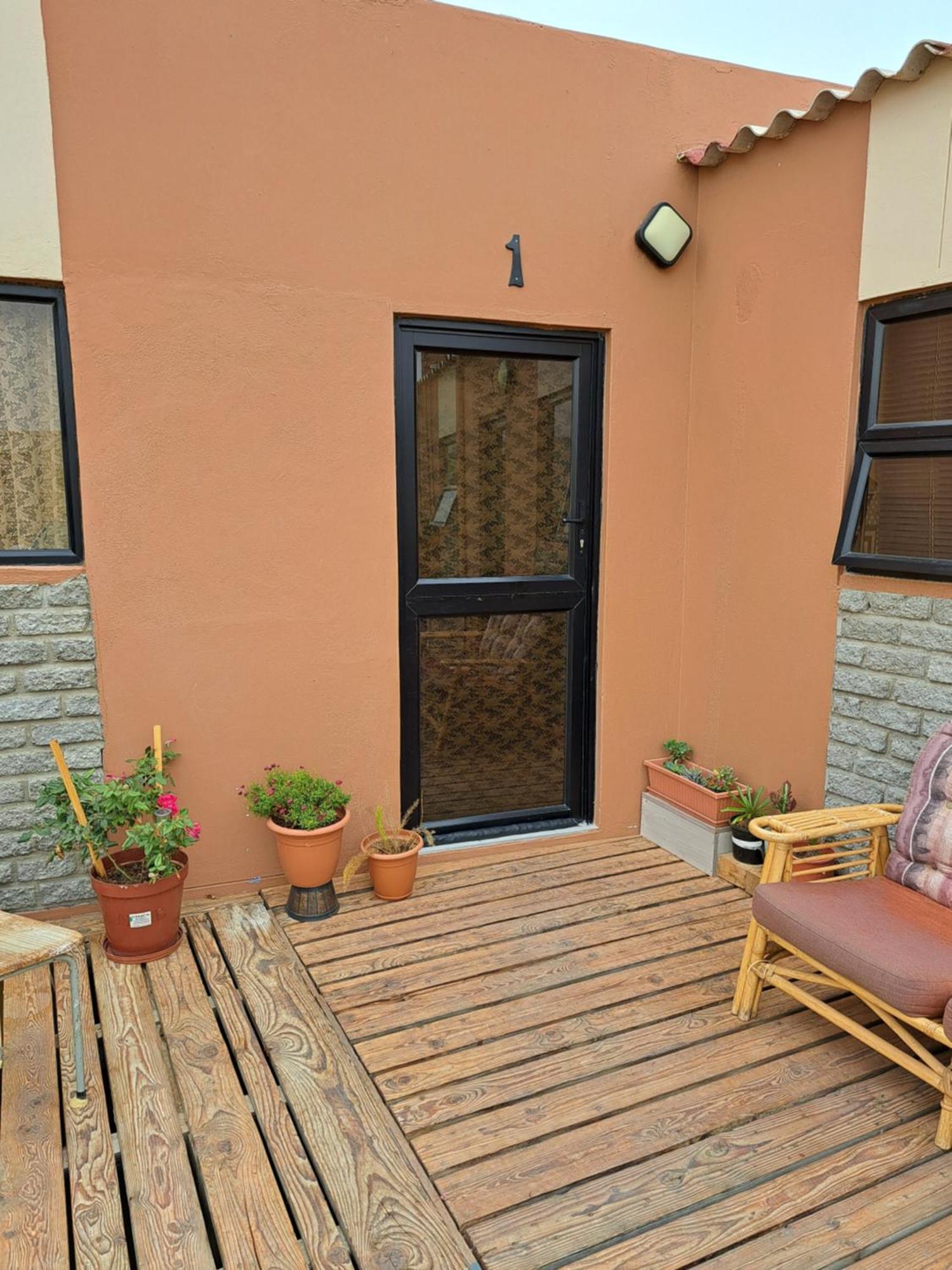 Apartamento 2Fiftysix On Second Lüderitz Exterior foto